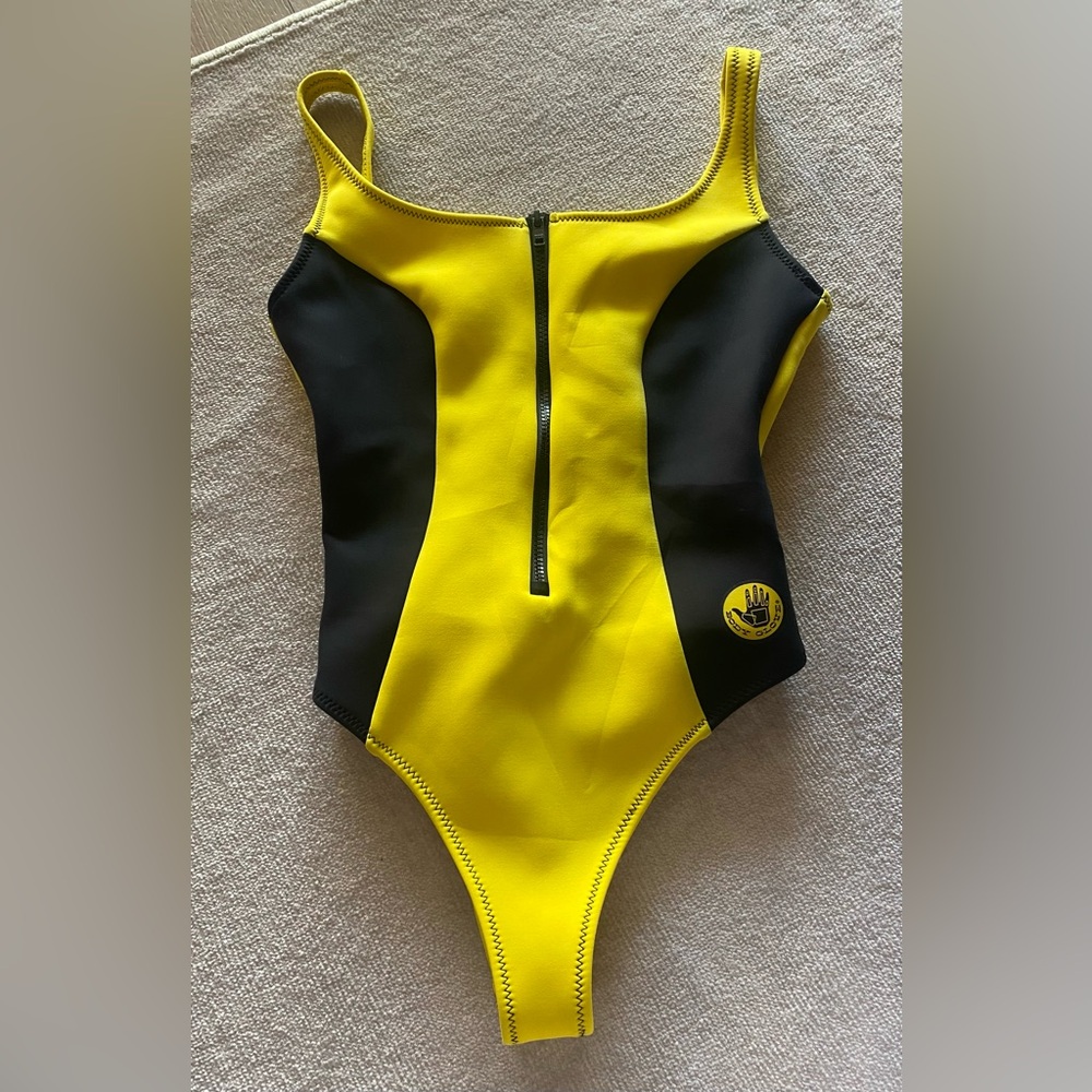 Body Glove Vintage 80’s Yellow Black Swimsuit Front Zipper Sz Medium One Piece